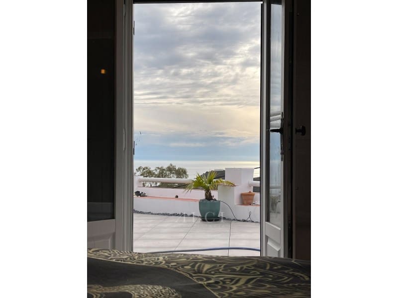 3 slaapkamer Villa te koop in Torrox met zwembad garage - € 595.000 (Ref: 9759494)