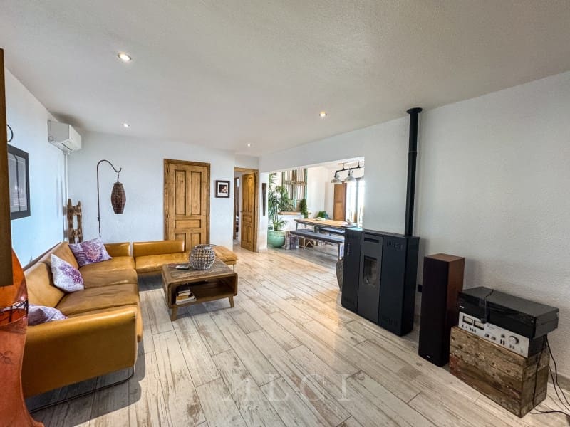 3 slaapkamer Villa te koop in Torrox met zwembad garage - € 595.000 (Ref: 9759494)