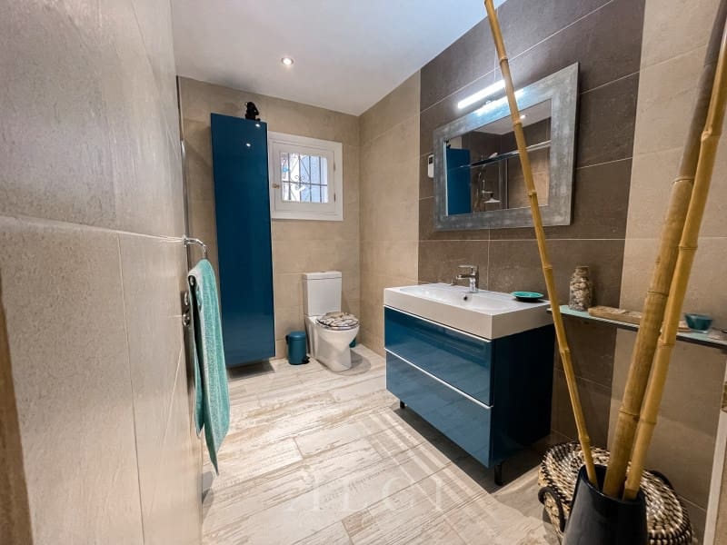 3 slaapkamer Villa te koop in Torrox met zwembad garage - € 595.000 (Ref: 9759494)