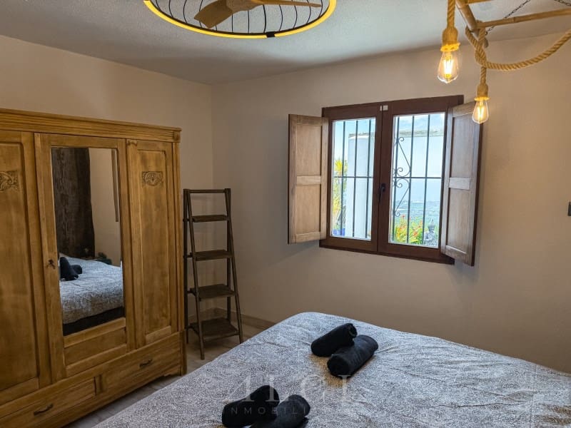 3 slaapkamer Villa te koop in Torrox met zwembad garage - € 595.000 (Ref: 9759494)
