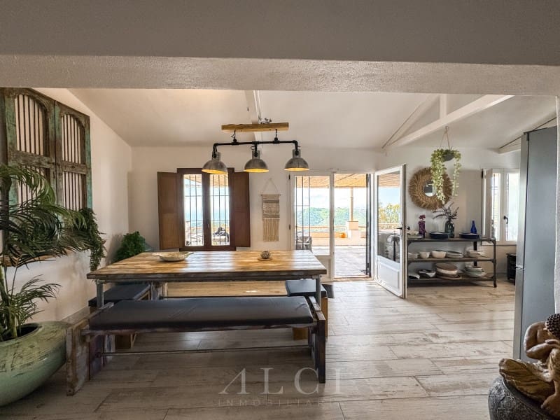 3 slaapkamer Villa te koop in Torrox met zwembad garage - € 595.000 (Ref: 9759494)