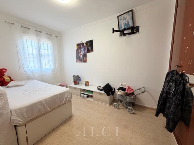 Huis te koop in Almayate, Vélez-Málaga met garage - € 350.000 (Ref: 9761890)