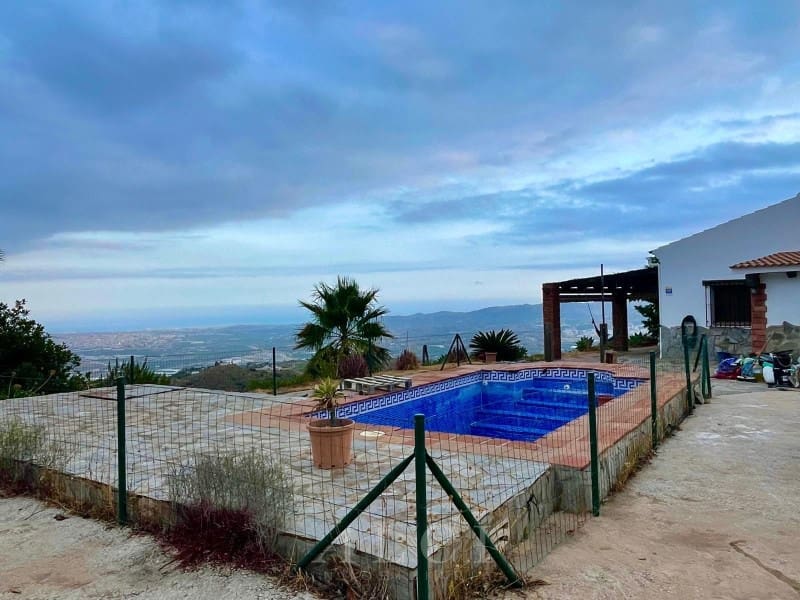 2 sypialnia Willa na sprzedaż w Velez-Malaga z basenem - 420 000 € (Ref: 9761892)