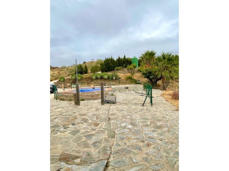 2 sypialnia Willa na sprzedaż w Velez-Malaga z basenem - 420 000 € (Ref: 9761892)