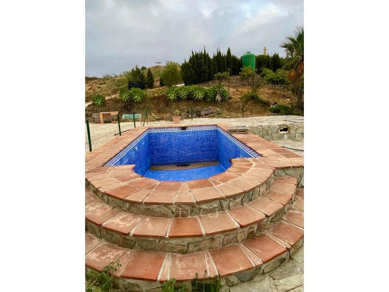 2 sypialnia Willa na sprzedaż w Velez-Malaga z basenem - 420 000 € (Ref: 9761892)