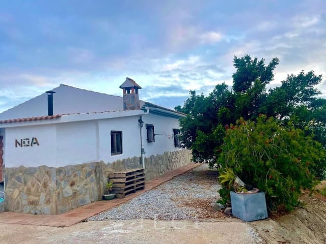 2 sypialnia Willa na sprzedaż w Triana, Vélez-Málaga z basenem - 420 000 € (Ref: 9761892)