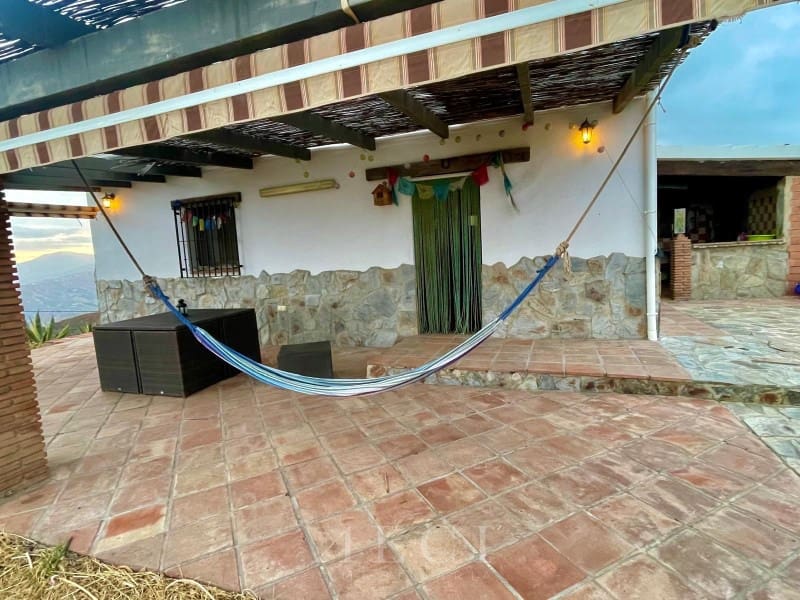 2 sypialnia Willa na sprzedaż w Velez-Malaga z basenem - 420 000 € (Ref: 9761892)