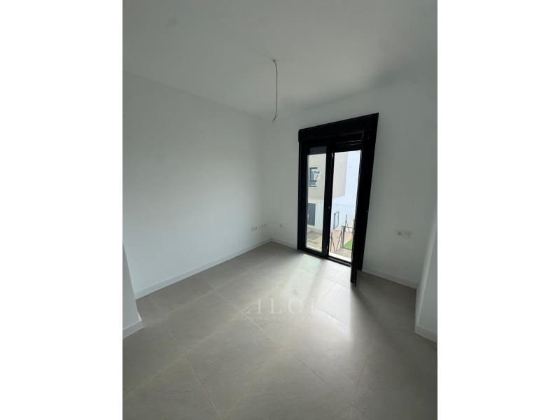 3 soverom Hus til salgs i Torre del Mar med garasje - € 440 000 (Ref: 9761894)