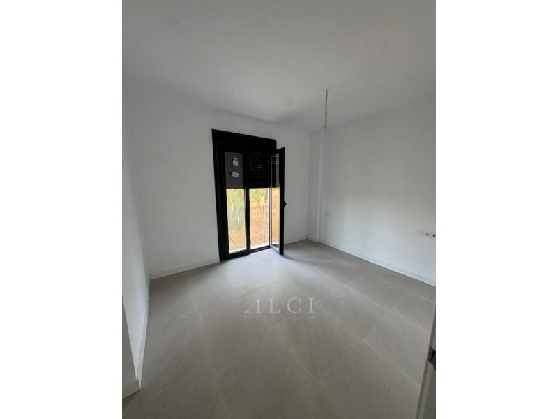 3 soverom Hus til salgs i Torre del Mar med garasje - € 440 000 (Ref: 9761894)