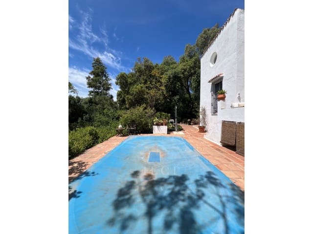 4 soverom Villa til salgs i Las Lomas, Estepona med svømmebasseng - € 850 000 (Ref: 9772930)