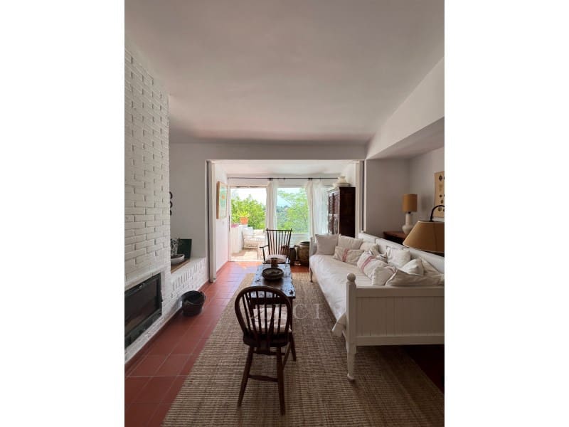 4 soverom Villa til salgs i New Golden Mile med svømmebasseng - € 850 000 (Ref: 9772930)