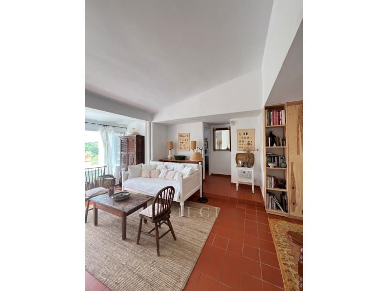 4 soverom Villa til salgs i New Golden Mile med svømmebasseng - € 850 000 (Ref: 9772930)