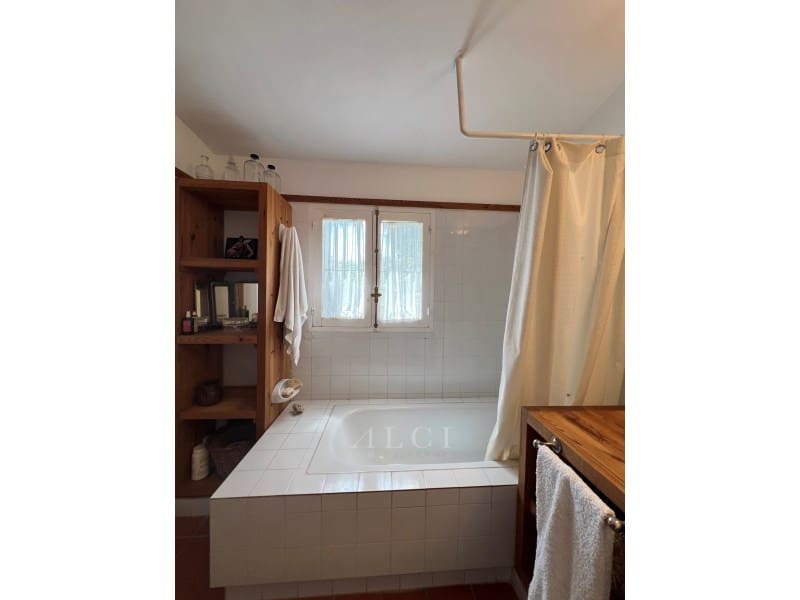 4 soverom Villa til salgs i New Golden Mile med svømmebasseng - € 850 000 (Ref: 9772930)