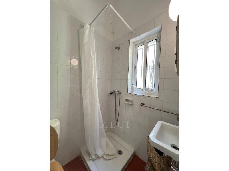 4 soverom Villa til salgs i New Golden Mile med svømmebasseng - € 850 000 (Ref: 9772930)