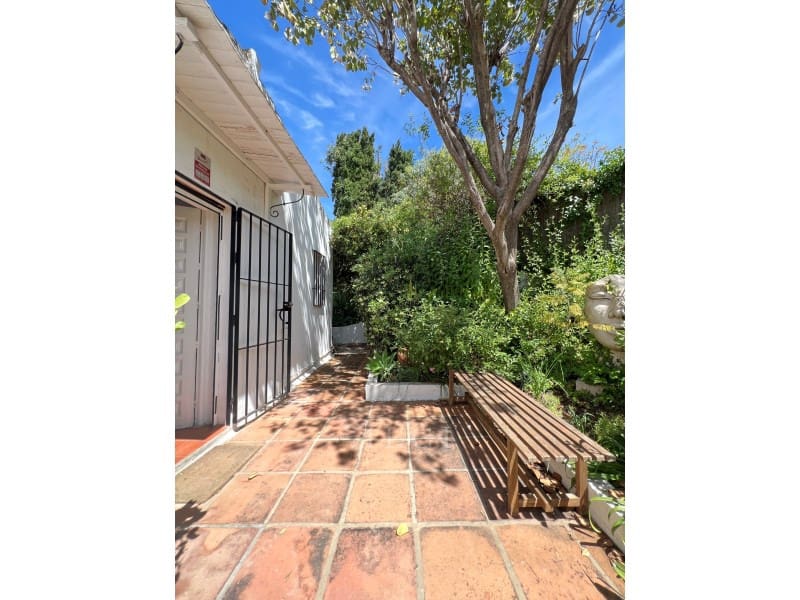 4 soverom Villa til salgs i New Golden Mile med svømmebasseng - € 850 000 (Ref: 9772930)