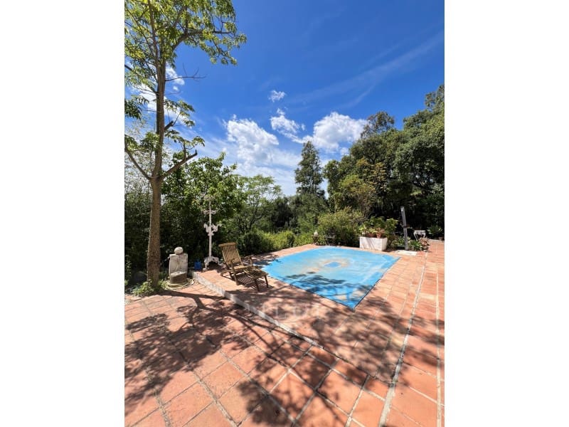 4 soverom Villa til salgs i New Golden Mile med svømmebasseng - € 850 000 (Ref: 9772930)