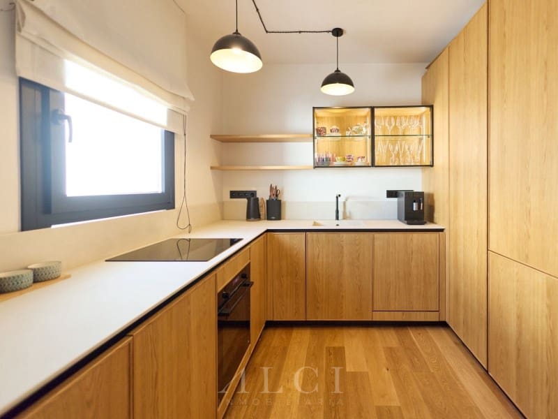 2 soveværelse Lejlighed til salg i Nueva Andalucia med swimmingpool garage - € 1.100.000 (Ref: 9772931)