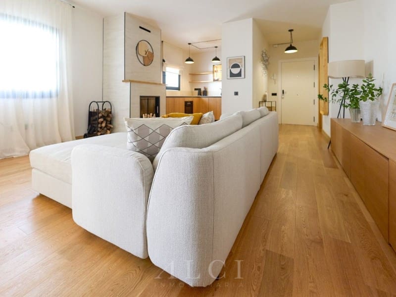 2 soveværelse Lejlighed til salg i Nueva Andalucia med swimmingpool garage - € 1.100.000 (Ref: 9772931)