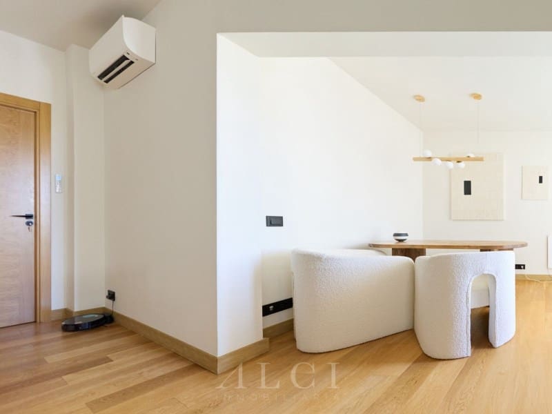 2 soveværelse Lejlighed til salg i Nueva Andalucia med swimmingpool garage - € 1.100.000 (Ref: 9772931)