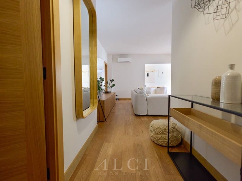 2 soveværelse Lejlighed til salg i Nueva Andalucia med swimmingpool garage - € 1.100.000 (Ref: 9772931)