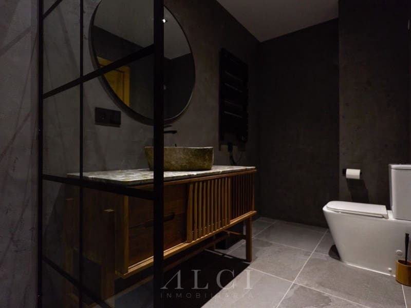 2 soveværelse Lejlighed til salg i Nueva Andalucia med swimmingpool garage - € 1.100.000 (Ref: 9772931)