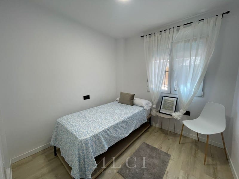 3 soverom Leilighet til salgs i La Cala del Moral med garasje - € 374 000 (Ref: 9777998)