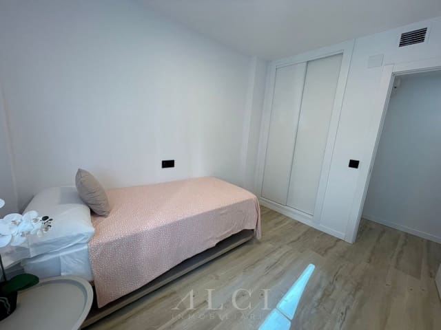 3 soverom Leilighet til salgs i La Cala del Moral, Rincón de la Victoria med garasje - € 374 000 (Ref: 9777998)