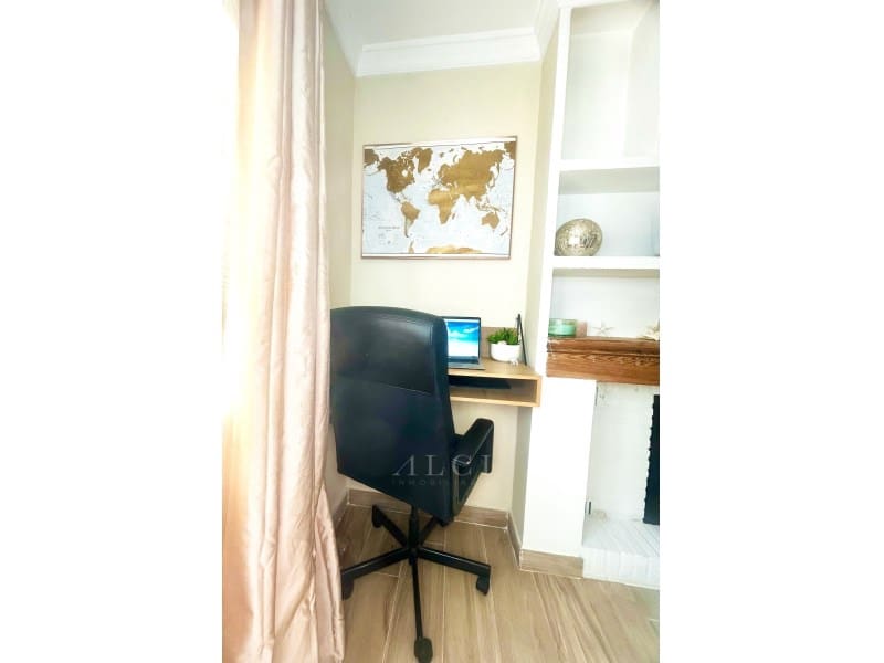 4 soveværelse Villa til salg i Benahavis med swimmingpool - € 875.000 (Ref: 9796998)