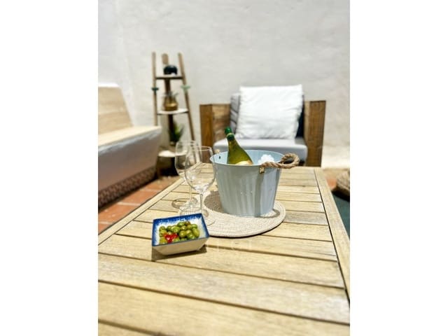 4 soveværelse Villa til salg i Benahavís pueblo, Benahavís med swimmingpool - € 875.000 (Ref: 9796998)