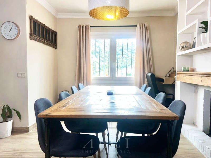 4 soveværelse Villa til salg i Benahavis med swimmingpool - € 875.000 (Ref: 9796998)