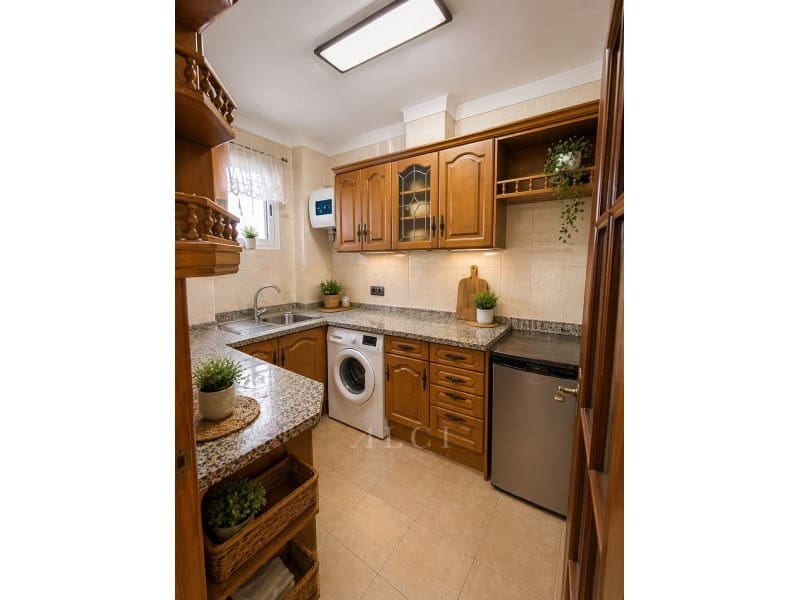 3 chambre Appartement à vendre à Torre del Mar avec piscine - 309 000 € (Ref: 9796999)