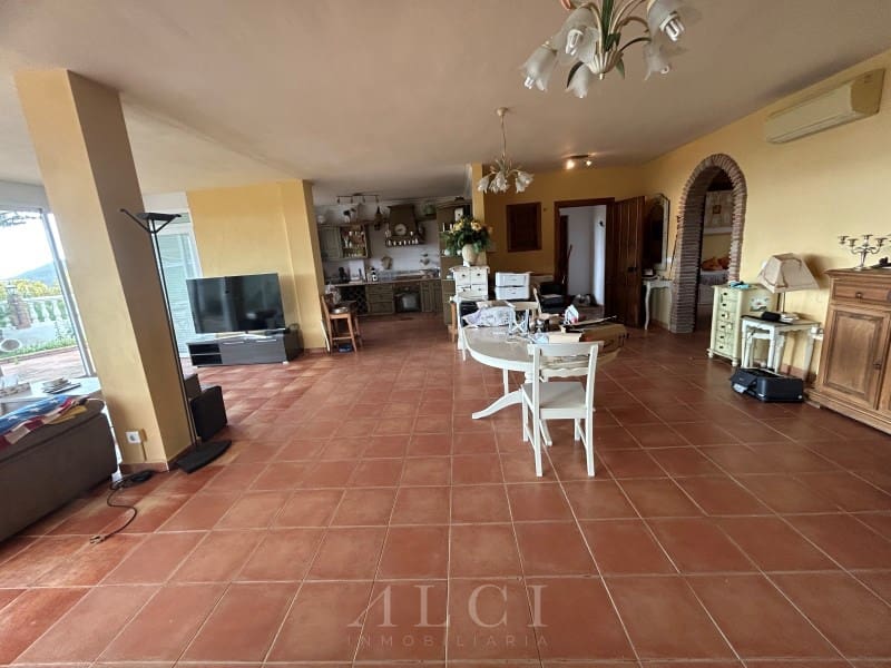 3 chambre Villa/Maison à vendre à Vinuela avec piscine garage - 420 000 € (Ref: 9804213)