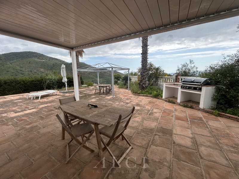 3 chambre Villa/Maison à vendre à Vinuela avec piscine garage - 420 000 € (Ref: 9804213)