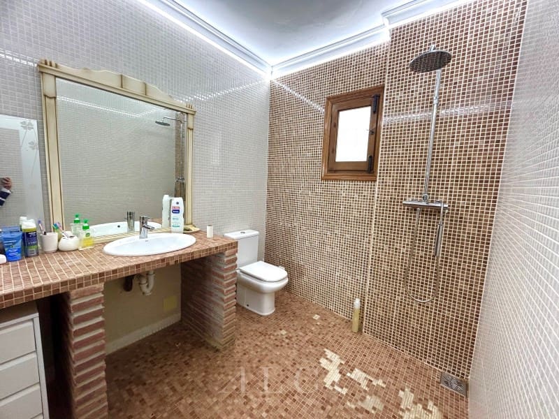 3 chambre Villa/Maison à vendre à Vinuela avec piscine garage - 420 000 € (Ref: 9804213)