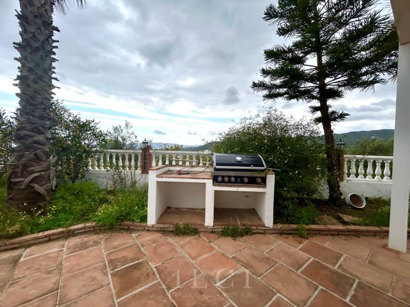 3 chambre Villa/Maison à vendre à Vinuela avec piscine garage - 420 000 € (Ref: 9804213)