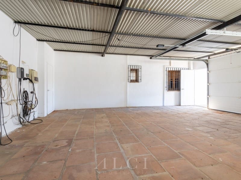 3 bedroom Villa for sale in Vinuela with pool garage - € 385,000 (Ref: 9804213)