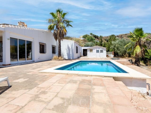3 soveværelse Villa til salg i Viñuela med swimmingpool garage - € 385.000 (Ref: 9804213)