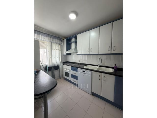 2 makuuhuone Kattohuoneisto myytävänä paikassa Vélez-Málaga - 249 900 € (Ref: 9806386)