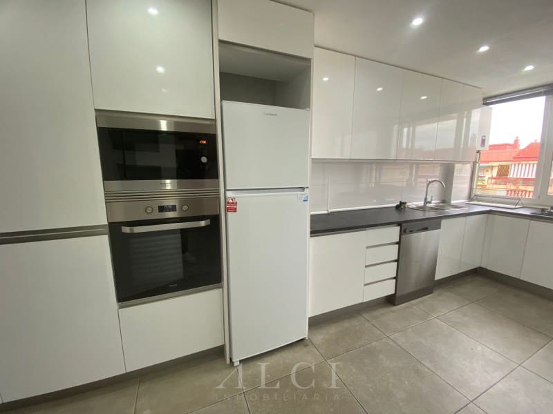 4 sypialnia Mieszkanie na sprzedaż w Velez-Malaga z basenem - 295 000 € (Ref: 9806388)