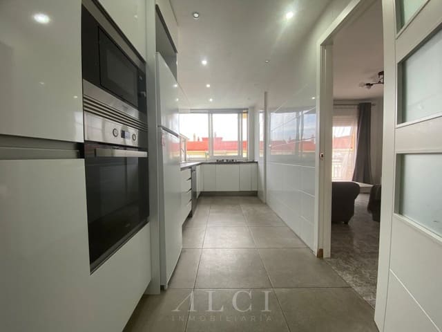 4 sypialnia Mieszkanie na sprzedaż w Vélez-Málaga z basenem - 295 000 € (Ref: 9806388)