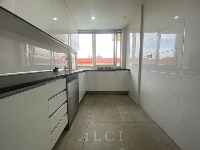 4 sypialnia Mieszkanie na sprzedaż w Vélez-Málaga z basenem - 295 000 € (Ref: 9806388)