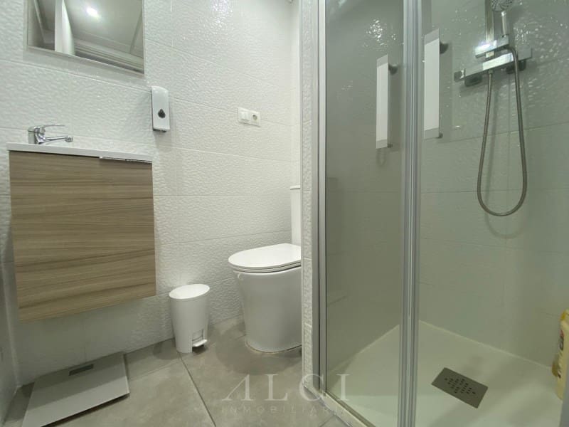 4 sypialnia Mieszkanie na sprzedaż w Velez-Malaga z basenem - 295 000 € (Ref: 9806388)