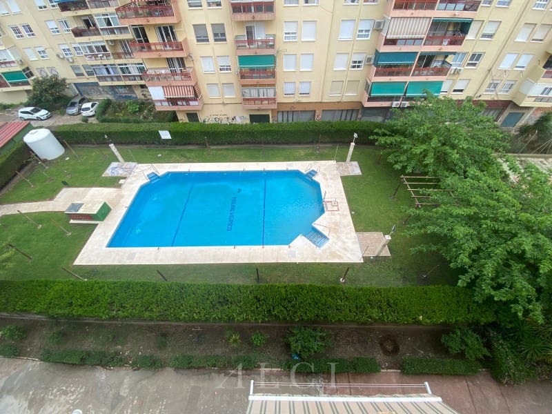 4 sypialnia Mieszkanie na sprzedaż w Velez-Malaga z basenem - 295 000 € (Ref: 9806388)