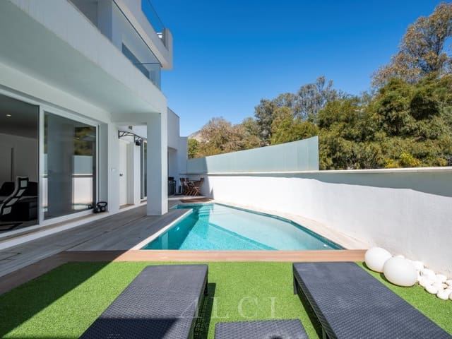 5 sypialnia Willa na sprzedaż w Torremuelle, Benalmádena z basenem - 950 000 € (Ref: 9817980)