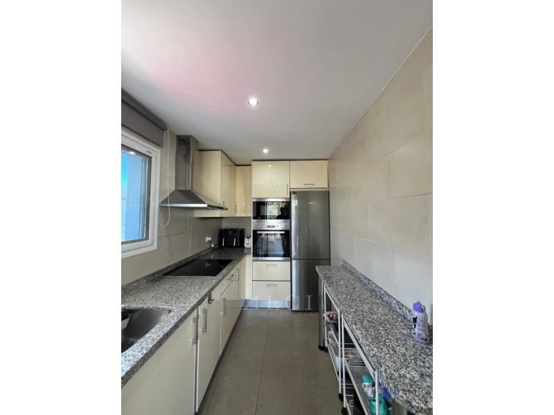 3 sypialnia Dom blizniak na sprzedaż w New Golden Mile z basenem - 348 000 € (Ref: 9817981)