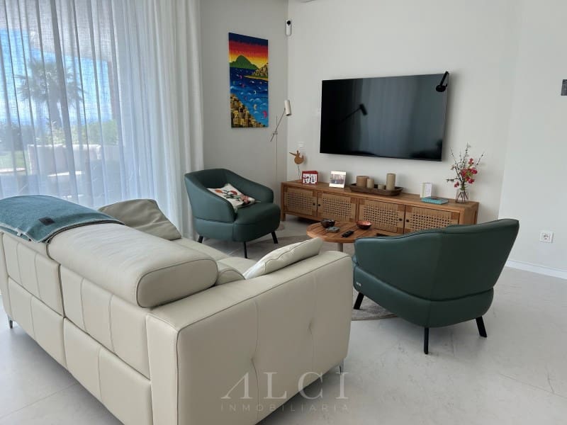 3 sypialnia Apartament na sprzedaż w Ojen z basenem - 1 250 000 € (Ref: 9831227)