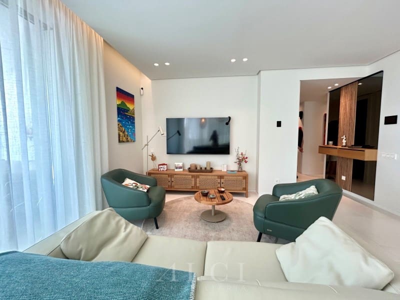 3 sypialnia Apartament na sprzedaż w Ojen z basenem - 1 250 000 € (Ref: 9831227)