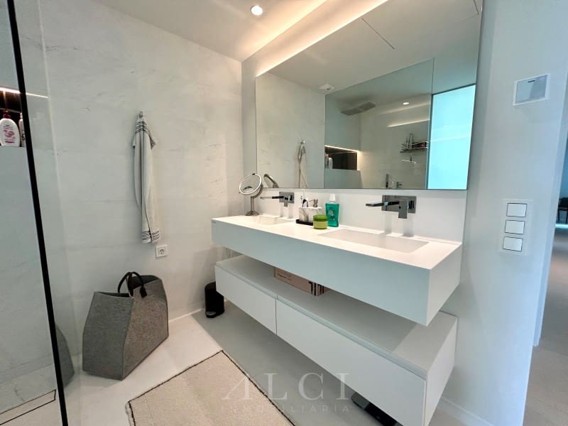 3 sypialnia Apartament na sprzedaż w Ojen z basenem - 1 250 000 € (Ref: 9831227)