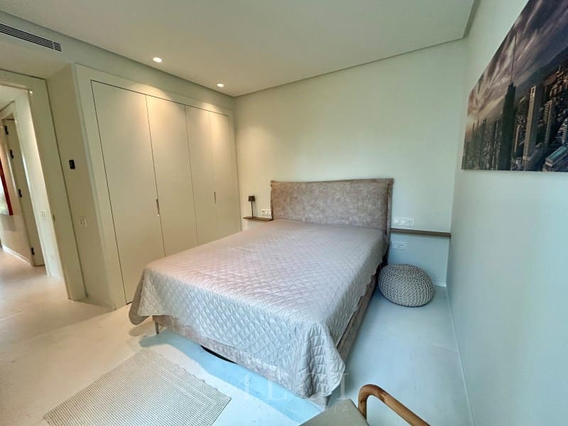 3 sypialnia Apartament na sprzedaż w Ojen z basenem - 1 250 000 € (Ref: 9831227)