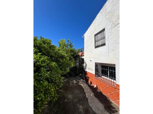 Casa de 2 habitaciones en Viñuela en venta - 149.000 € (Ref: 9833748)